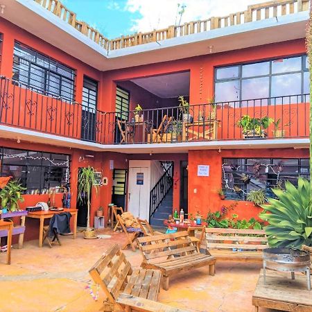 Отель Casa Huipil Сан-Кристобаль-де-Ла-Касас Экстерьер фото